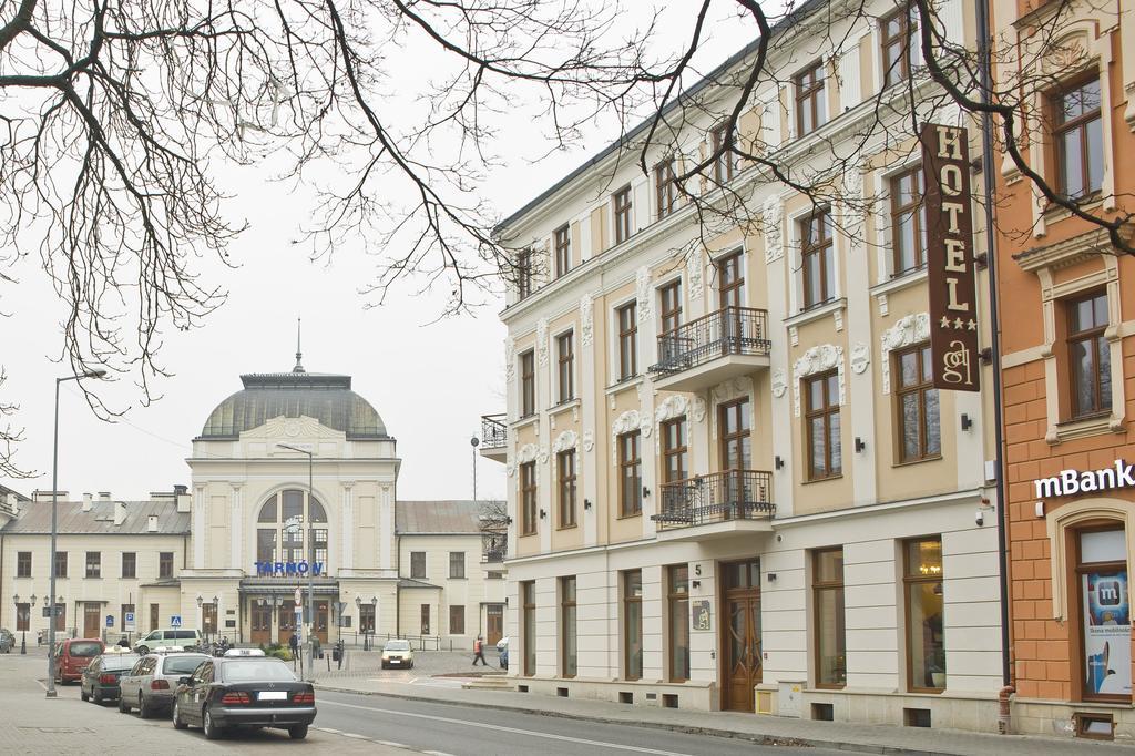 Hotel Gal Tarnów Dış mekan fotoğraf