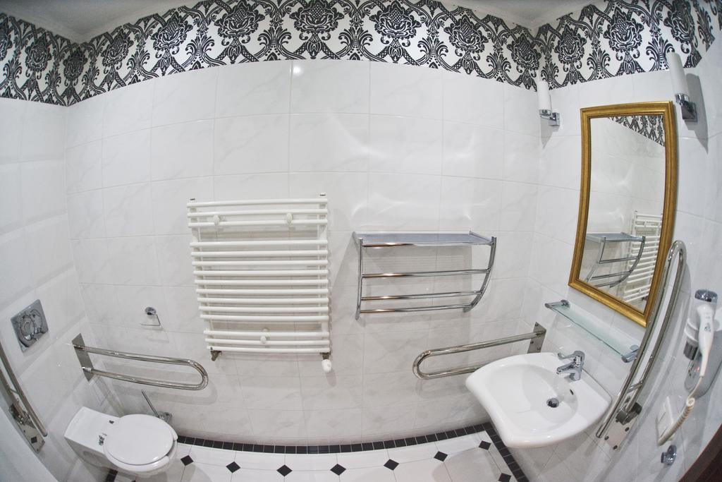 Hotel Gal Tarnów Dış mekan fotoğraf