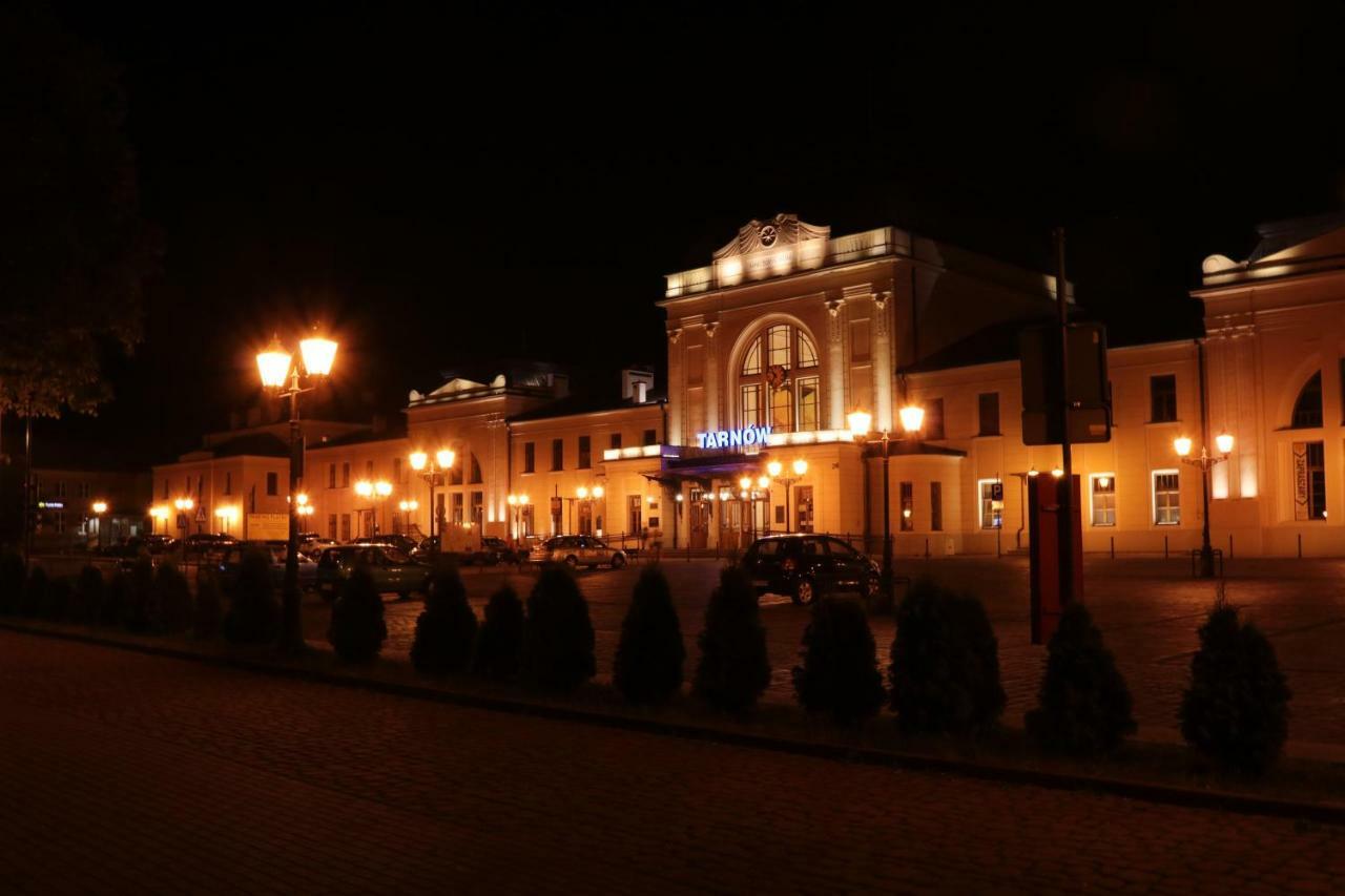 Hotel Gal Tarnów Dış mekan fotoğraf